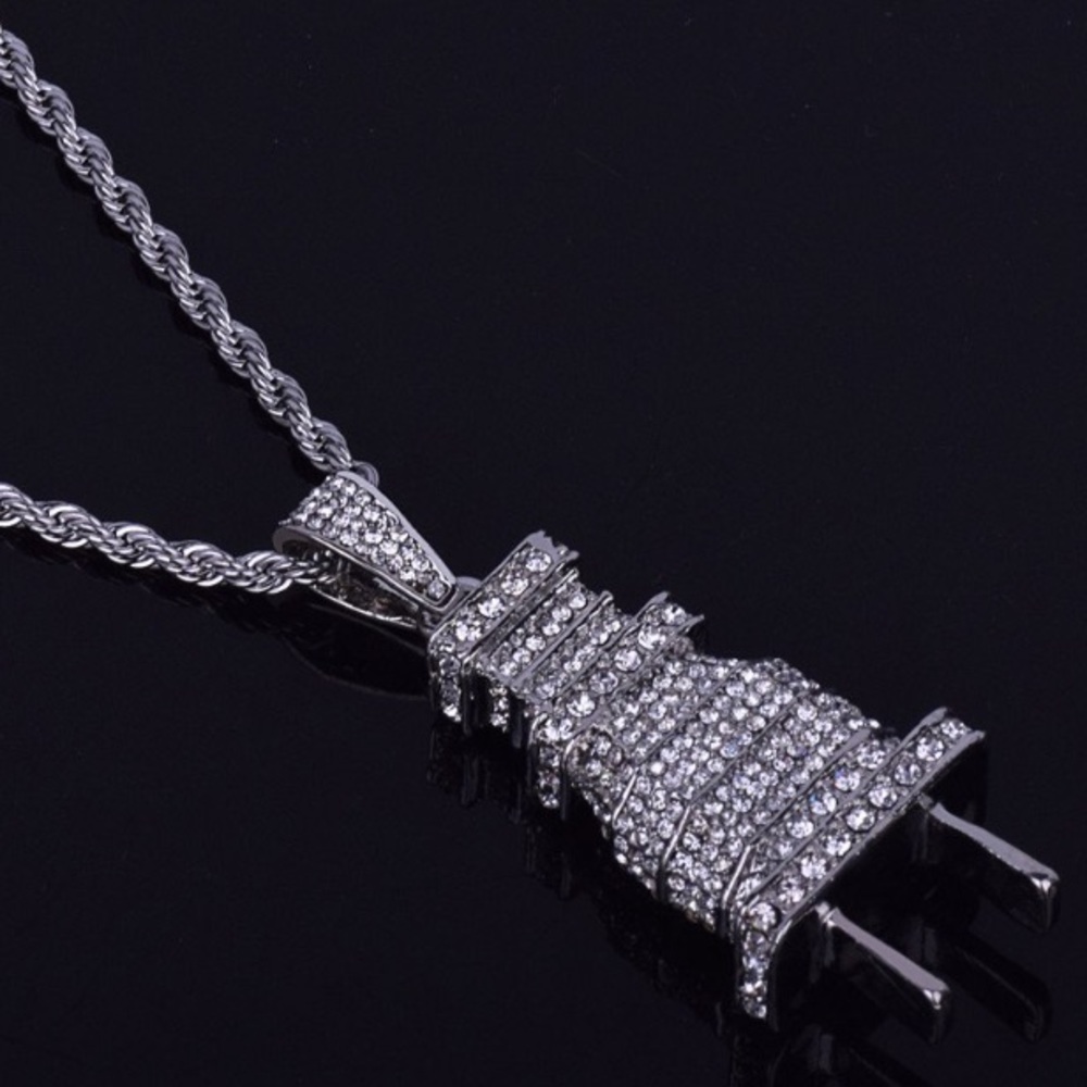 KING ICE PLUG CHAIN NECKLACE
